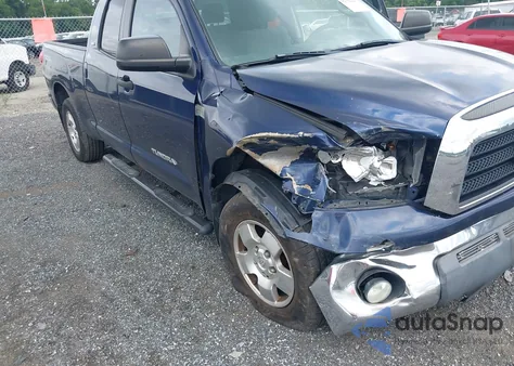 2008 Toyota Tundra Sr5 5.7L V8 z USA, uszkodzony, nr VIN 5TBBV54158S512154